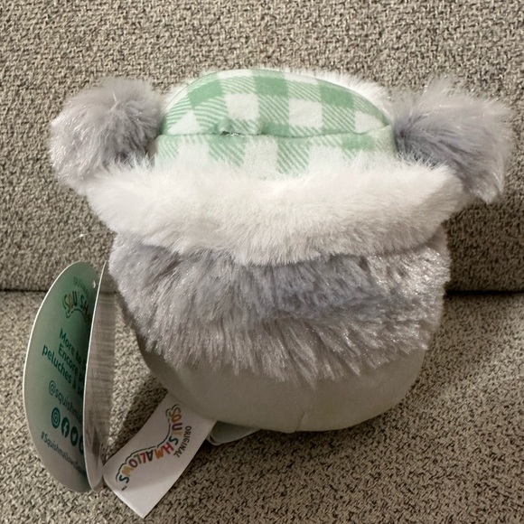 NWT 👣Evita 5 Squishmallow Bigfoot Christmas - Picture 3 of 6